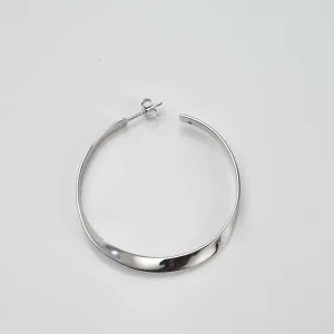 Sleek Horizon Single Twist Hoops